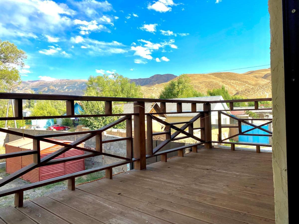 Guest House Tenir Too Naryn Exterior foto