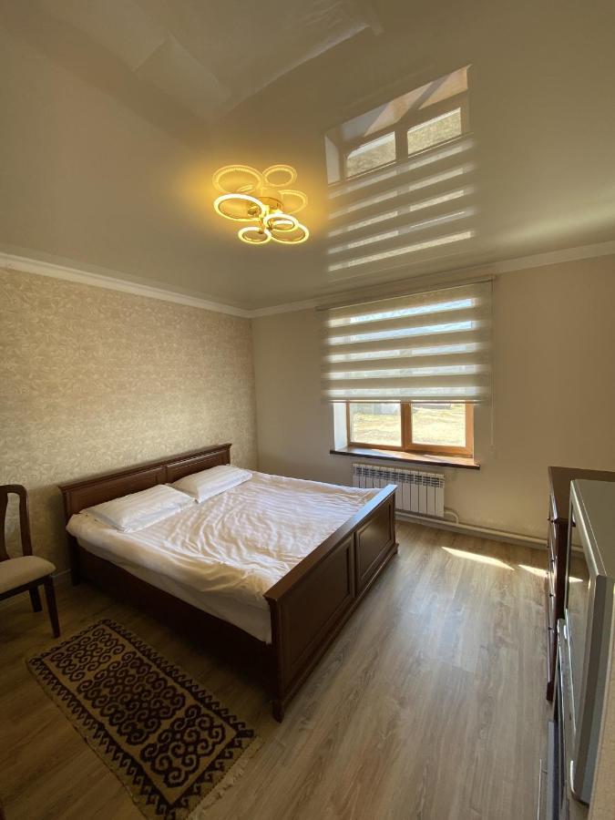 Guest House Tenir Too Naryn Exterior foto