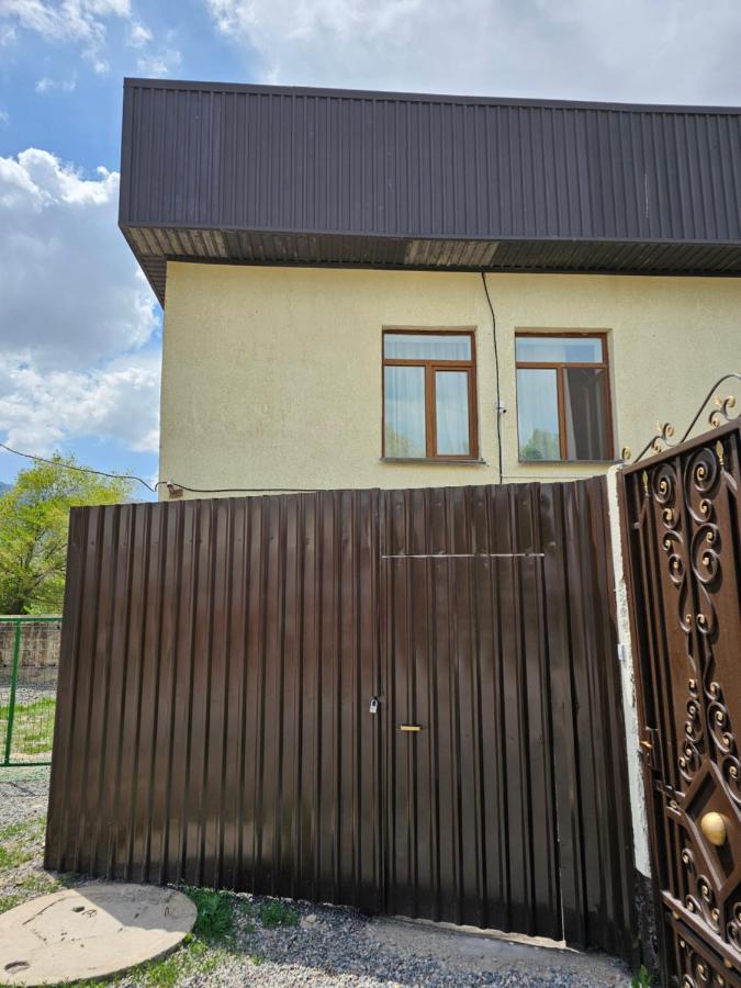 Guest House Tenir Too Naryn Exterior foto